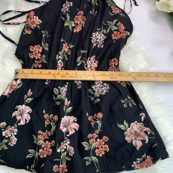 Angie Black Floral Romper Halter size Small Pink Print Sleeveless Spaghetti S - Picture 8 of 10